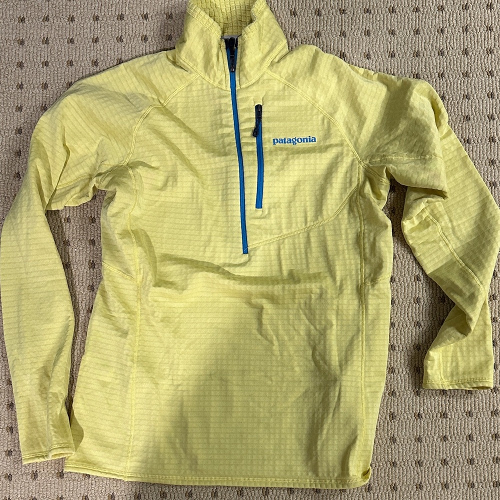 Patagonia Yellow Pullover with Blue Accents Med.